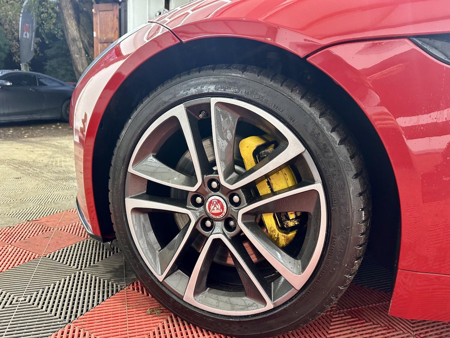 Used Jaguar F-Type 2018 for sale - 76837590: Photo 14