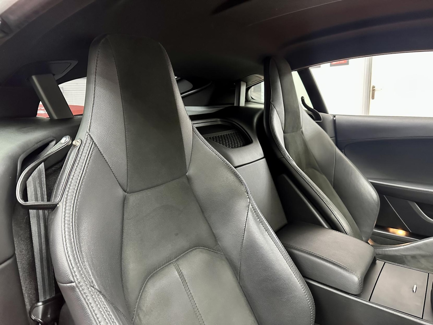 Used Jaguar F-Type 2018 for sale - 76837590: Photo 25