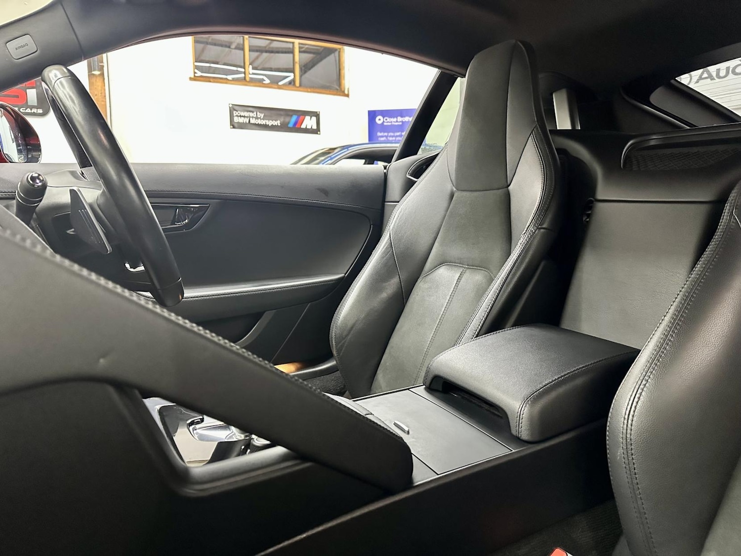 Used Jaguar F-Type 2018 for sale - 76837590: Photo 31