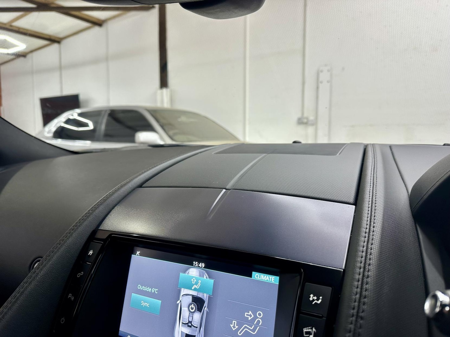 Used Jaguar F-Type 2018 for sale - 76837590: Photo 34