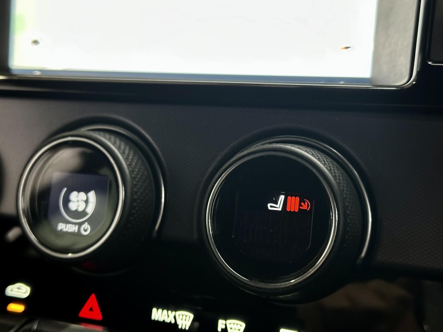 Used Jaguar F-Type 2018 for sale - 76837590: Photo 40