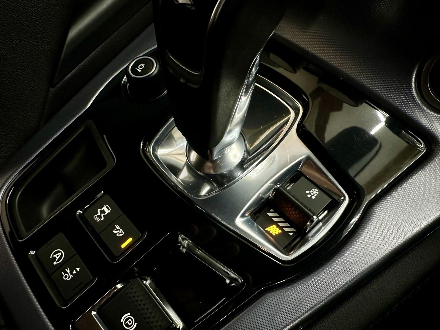 Used Jaguar F-Type 2018 for sale - 76837590: Photo 41