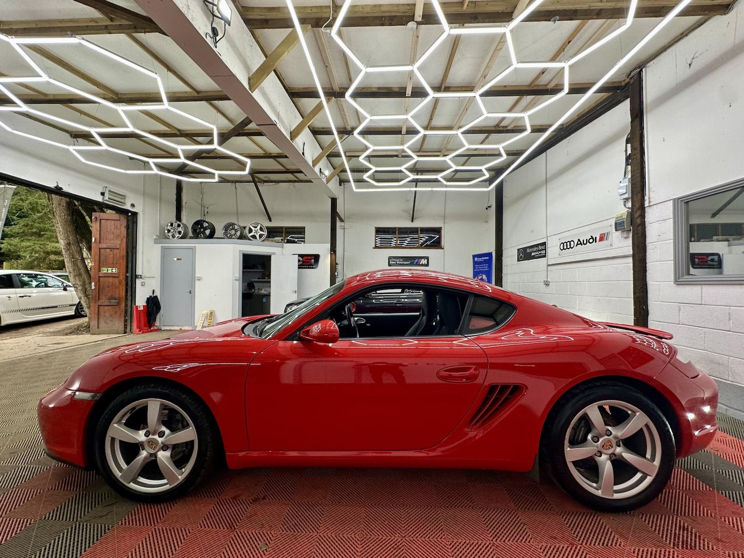 Used Porsche Cayman 2007 for sale - 77592400: Photo 5