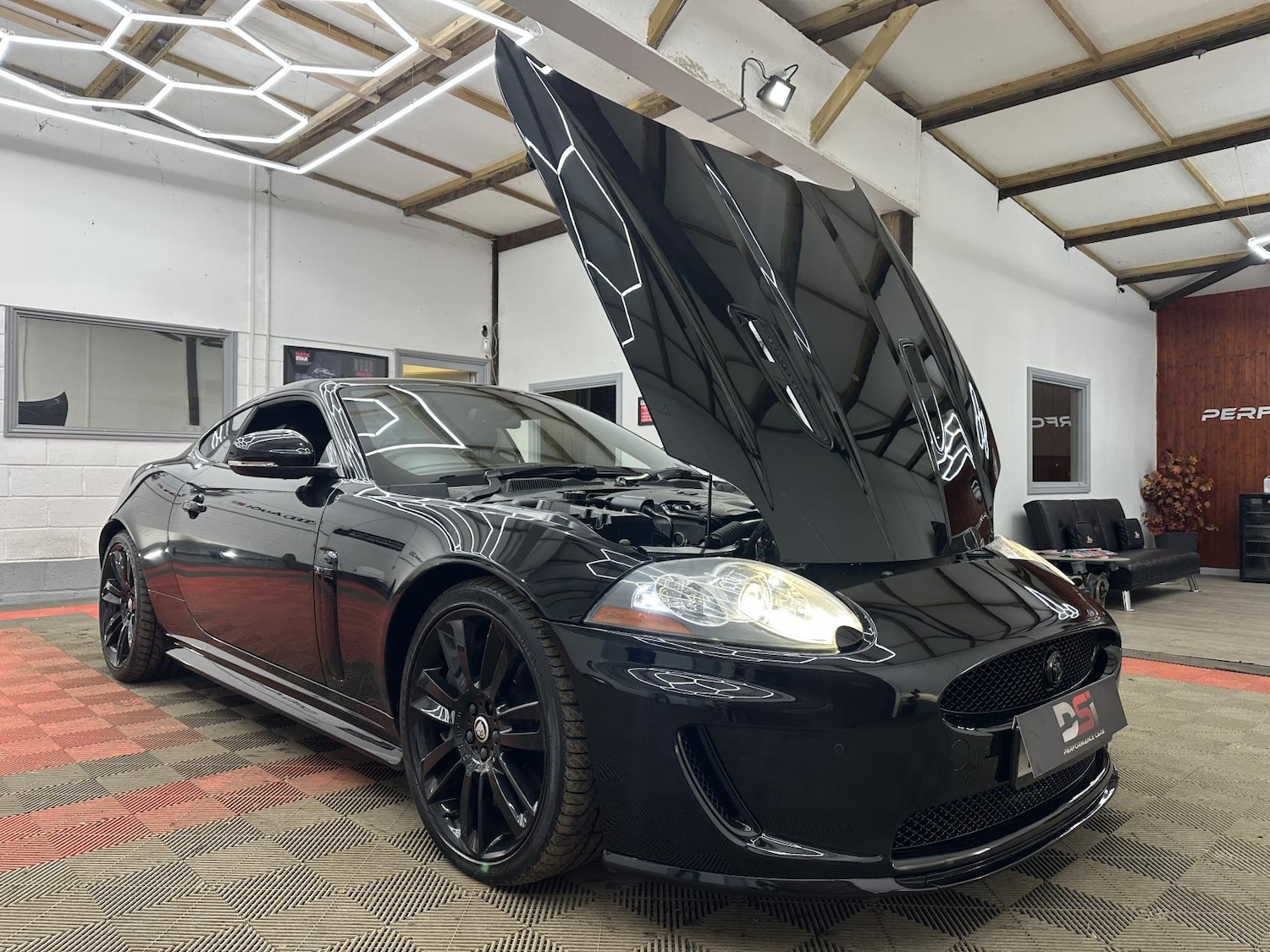 Used Jaguar XK 2010 for sale - 77669450: Photo 12