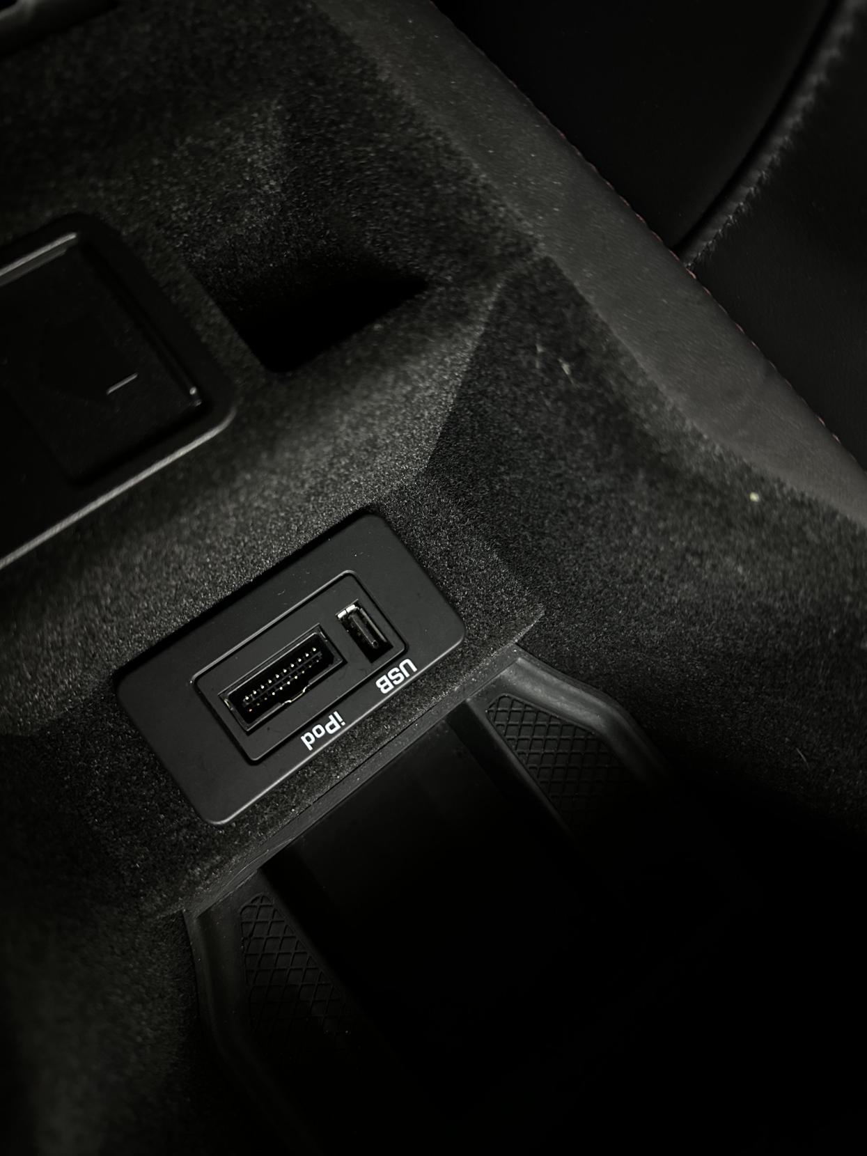 Used Jaguar XK 2010 for sale - 77669450: Photo 44