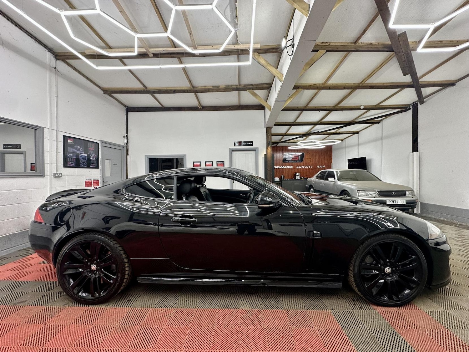 Used Jaguar XK 2010 for sale - 77669450: Photo 9