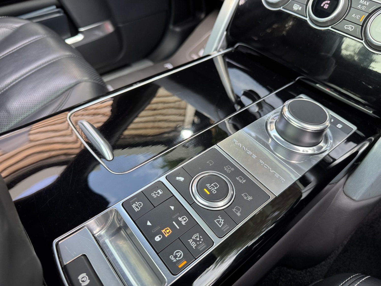 Used Land Rover Range Rover 2015 for sale - 76568421: Photo 45