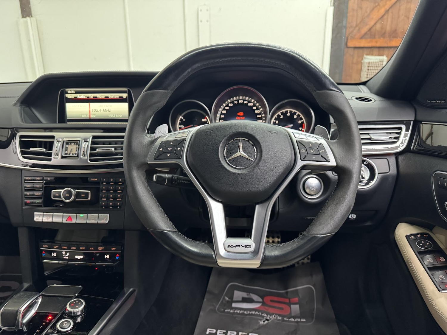 Used Mercedes-Benz E Class 2014 for sale - 77453779: Photo 24