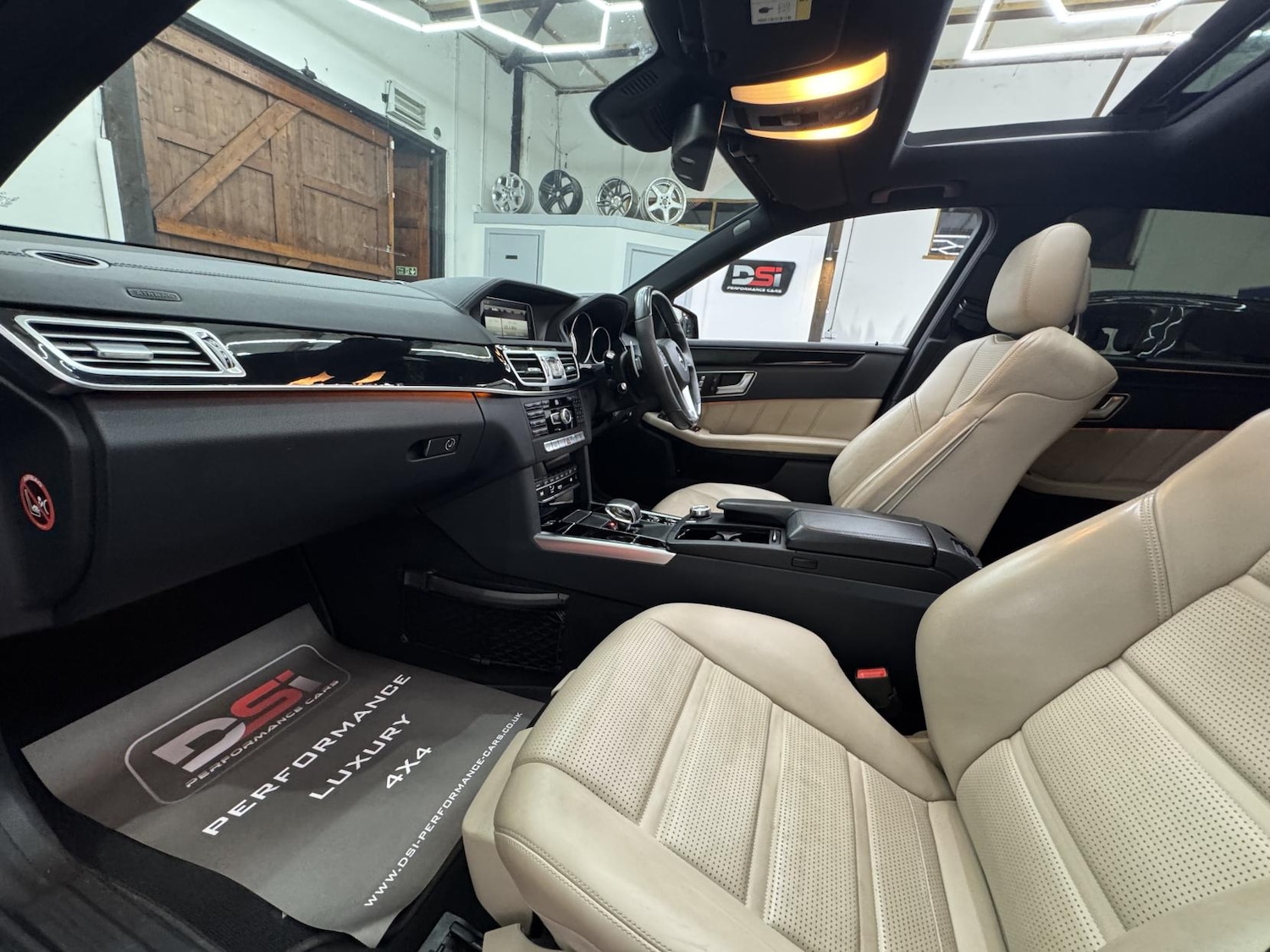 Used Mercedes-Benz E Class 2014 for sale - 77453779: Photo 30