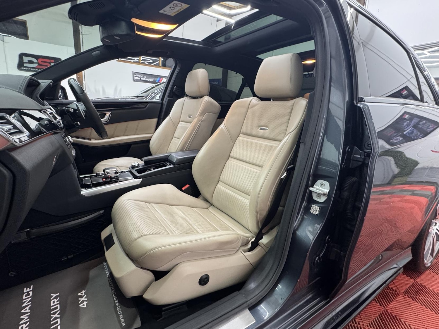 Used Mercedes-Benz E Class 2014 for sale - 77453779: Photo 37