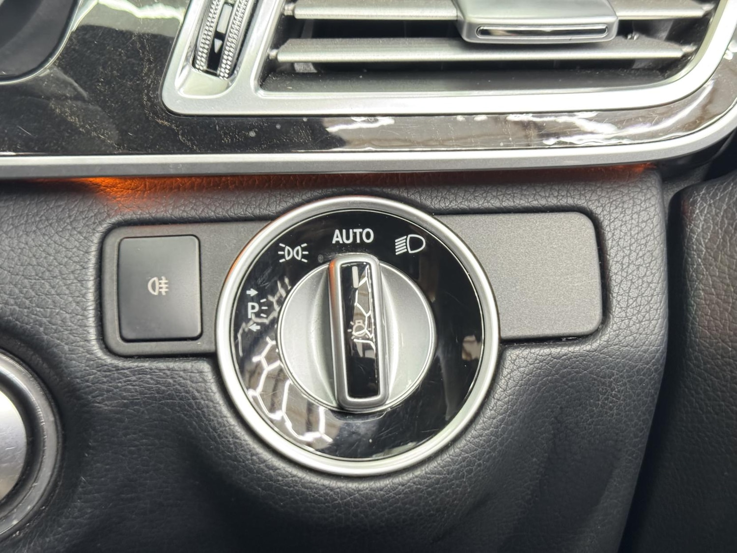 Used Mercedes-Benz E Class 2014 for sale - 77453779: Photo 46