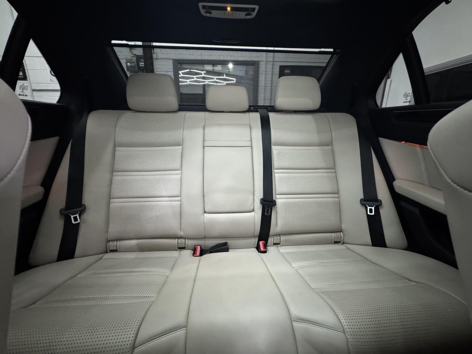 Used Mercedes-Benz E Class 2014 for sale - 77453779: Photo 62