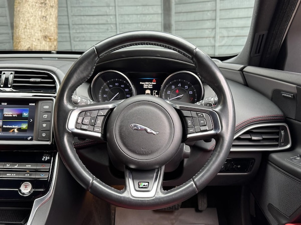 Used Jaguar XE 2015 for sale - 76273138: Photo 18