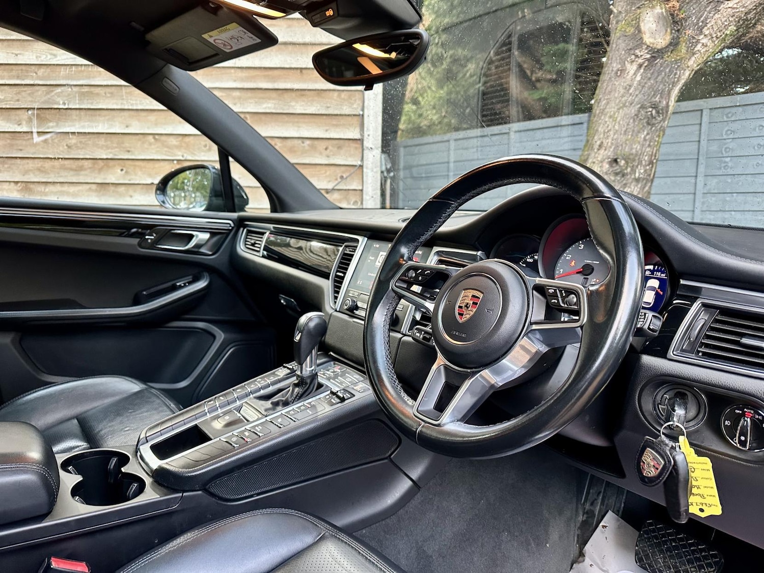 Used Porsche Macan 2017 for sale - 76782140: Photo 16