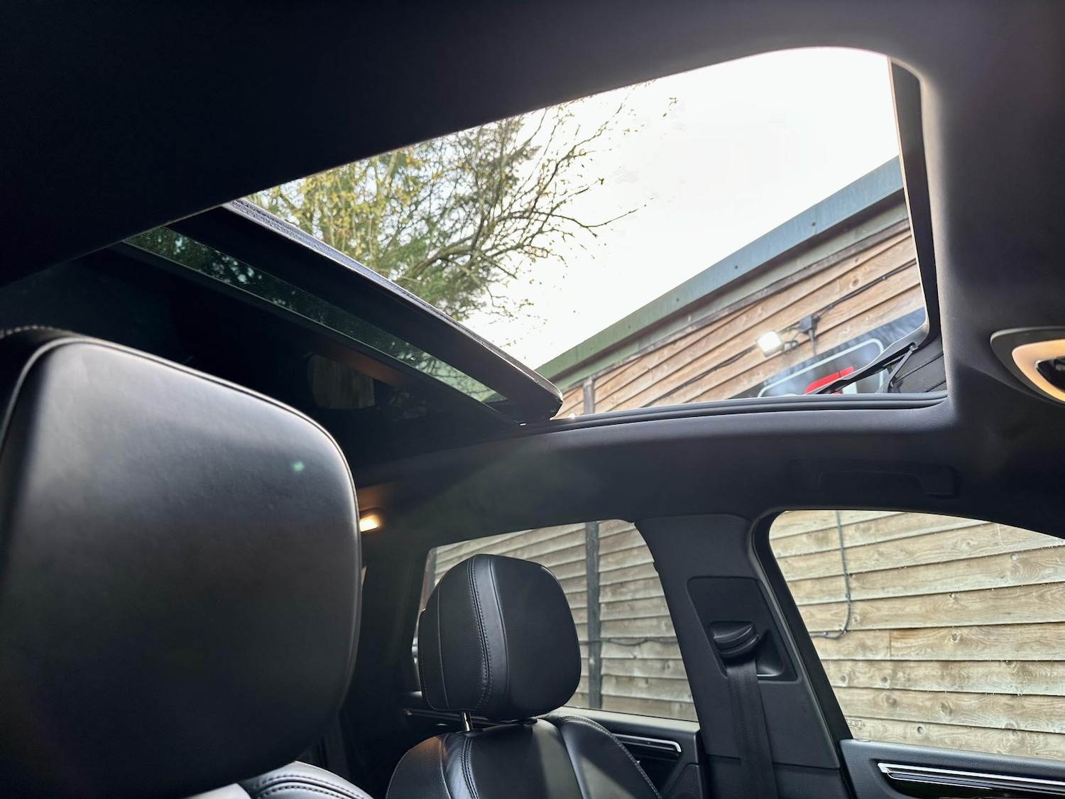 Used Porsche Macan 2017 for sale - 76782140: Photo 17