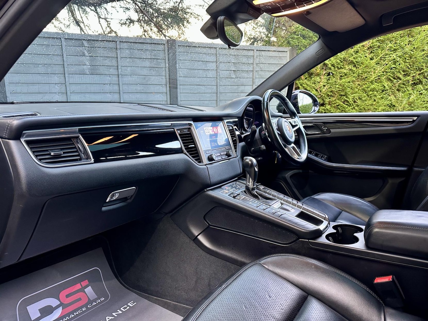 Used Porsche Macan 2017 for sale - 76782140: Photo 23