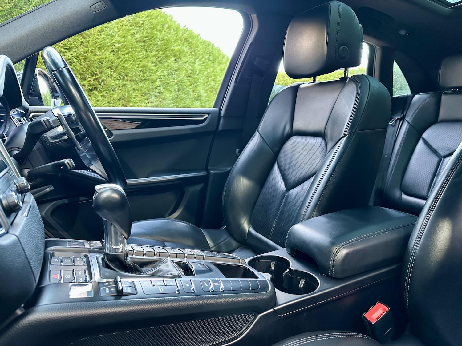 Used Porsche Macan 2017 for sale - 76782140: Photo 26