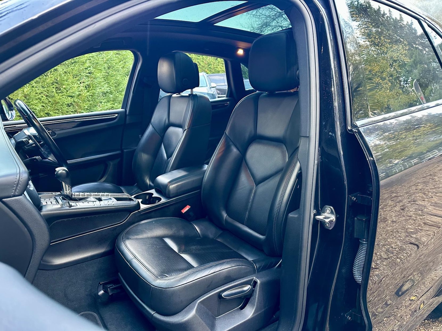 Used Porsche Macan 2017 for sale - 76782140: Photo 28