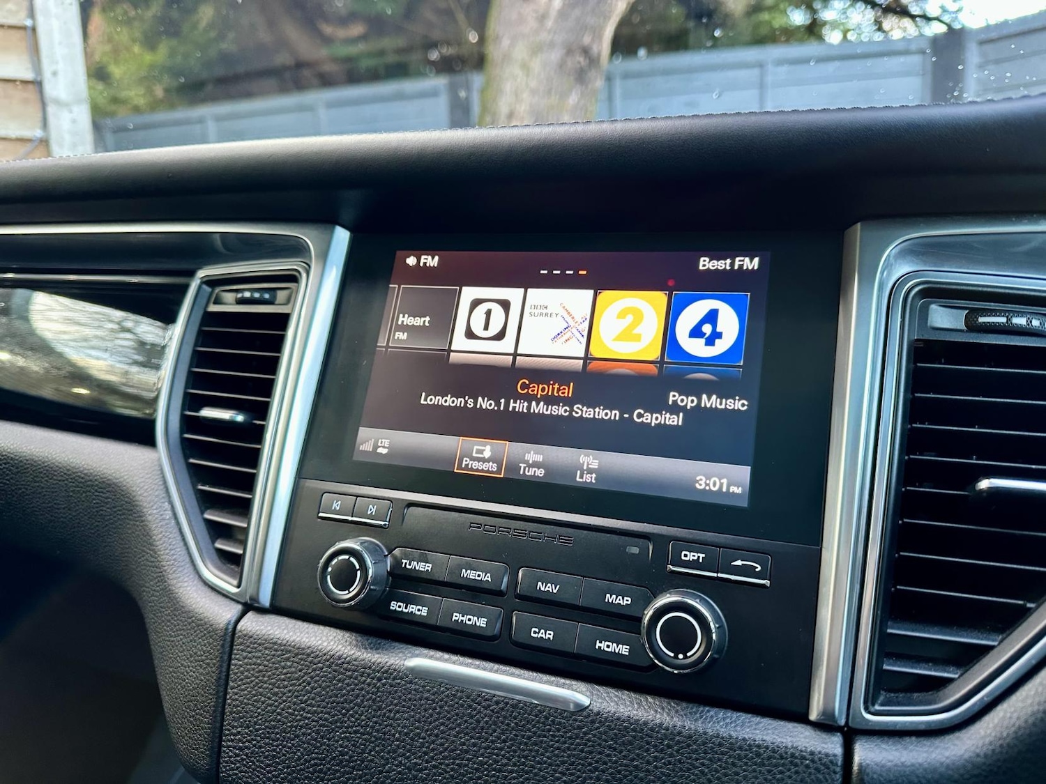 Used Porsche Macan 2017 for sale - 76782140: Photo 30