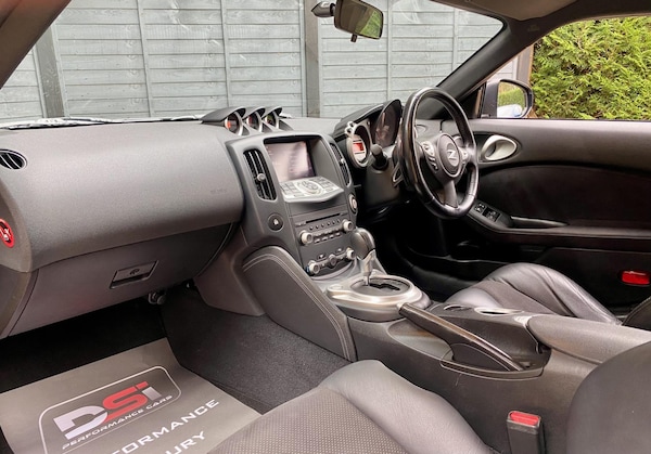 Used Nissan 370 Z 2011 for sale - 76279208: Photo 18