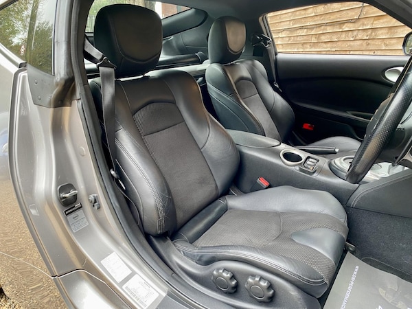 Used Nissan 370 Z 2011 for sale - 76279208: Photo 20