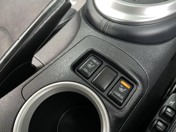 Used Nissan 370 Z 2011 for sale - 76279208: Photo 25