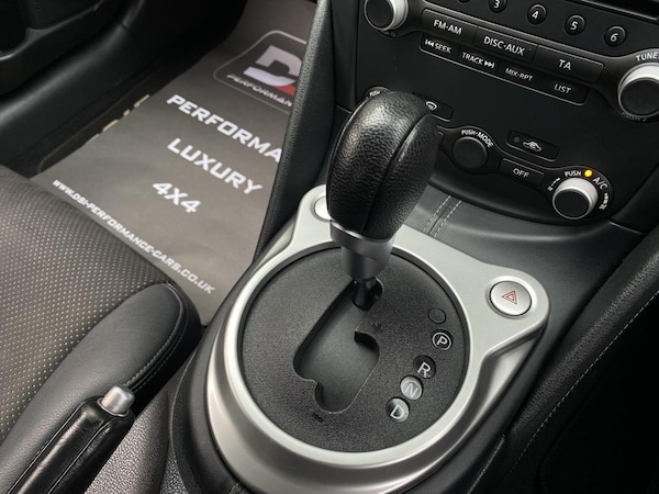 Used Nissan 370 Z 2011 for sale - 76279208: Photo 28