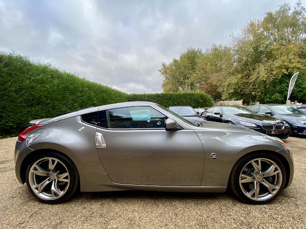 Used Nissan 370 Z 2011 for sale - 76279208: Photo 4