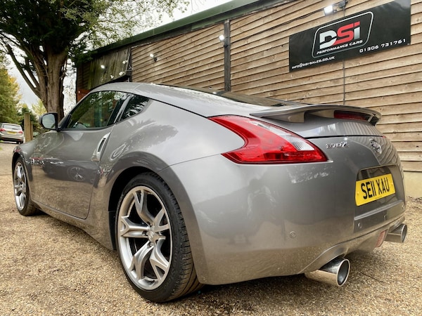 Used Nissan 370 Z 2011 for sale - 76279208: Photo 6