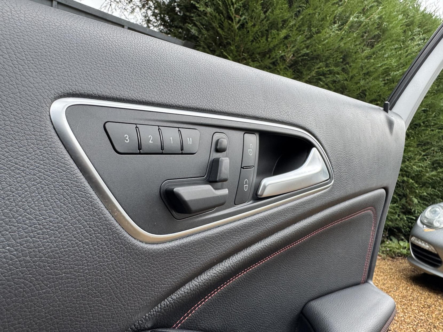 Used Mercedes-Benz A-Class 2014 for sale - 76452693: Photo 20