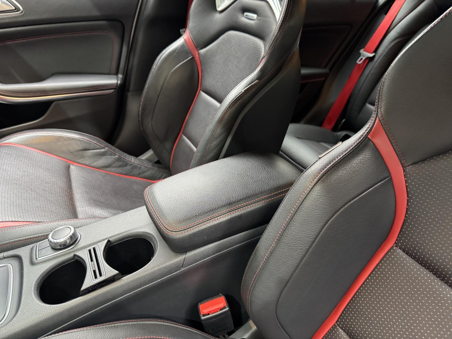 Used Mercedes-Benz A-Class 2014 for sale - 76452693: Photo 33