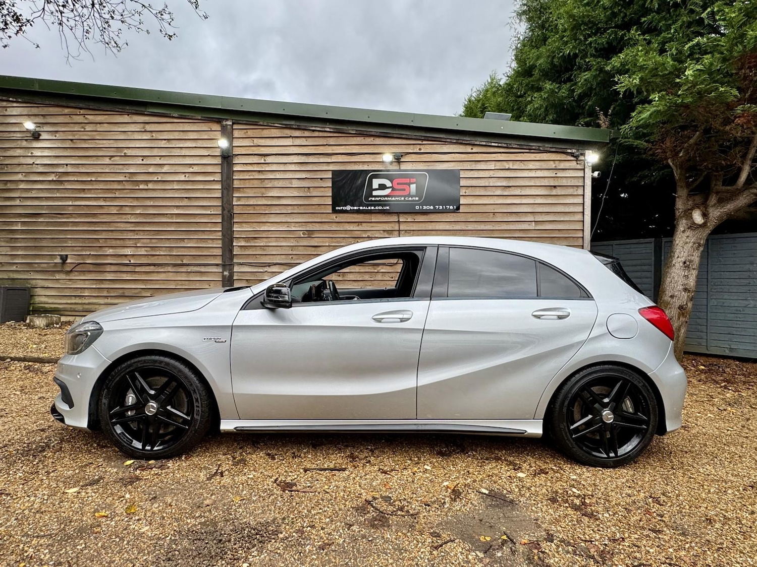 Used Mercedes-Benz A-Class 2014 for sale - 76452693: Photo 5