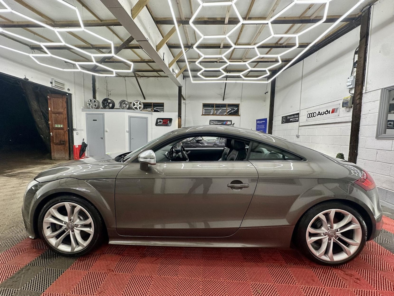 Used Audi TTS 2011 for sale - 77201704: Photo 4