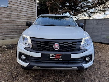 Used Fiat Fullback 2018 for sale - 76726200: Photo