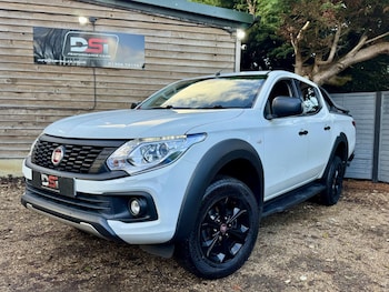Used Fiat Fullback 2018 for sale - 76726200: Photo