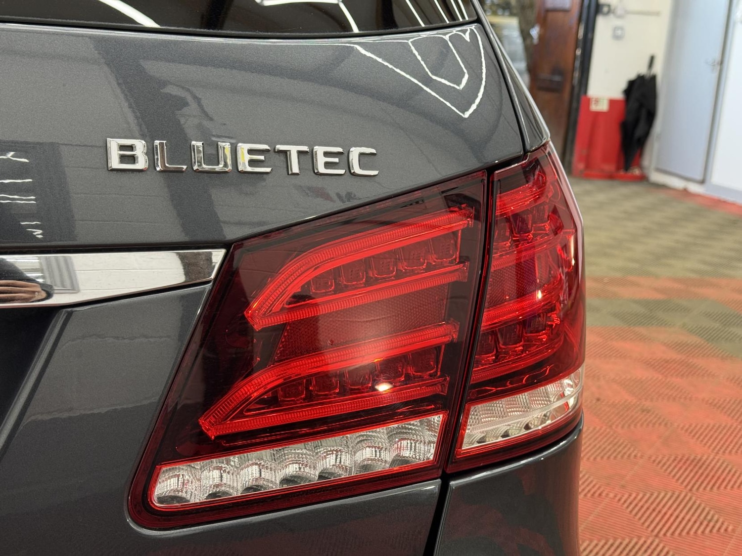 Used Mercedes-Benz E Class 2014 for sale - 77938612: Photo 11