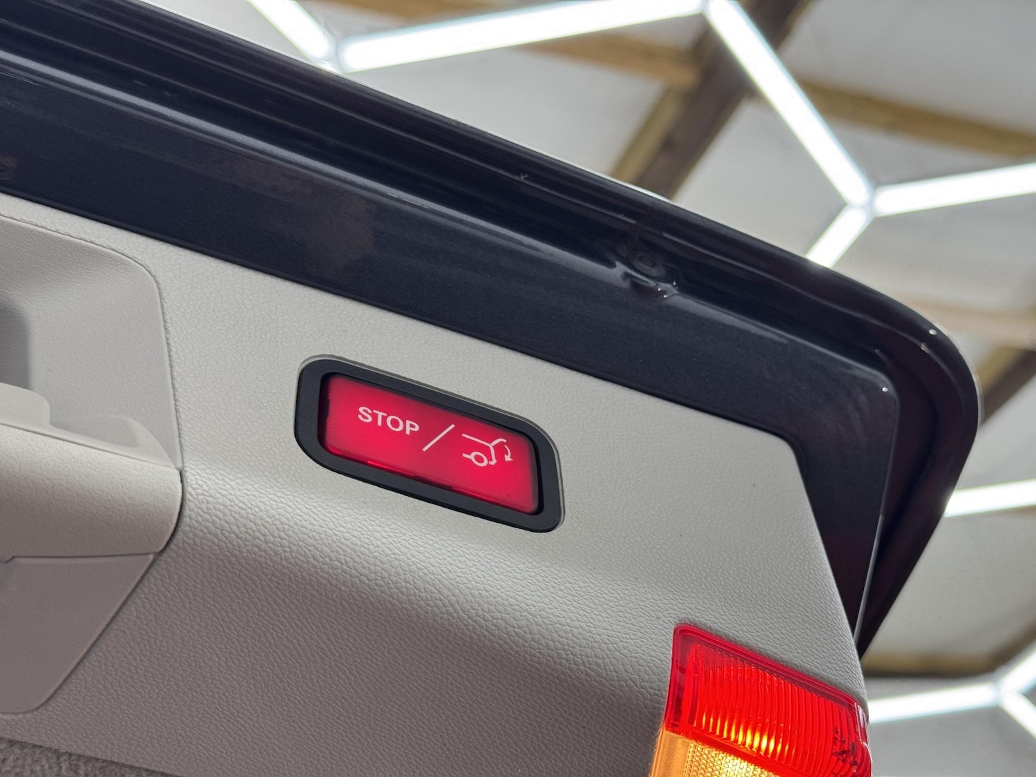 Used Mercedes-Benz E Class 2014 for sale - 77938612: Photo 17