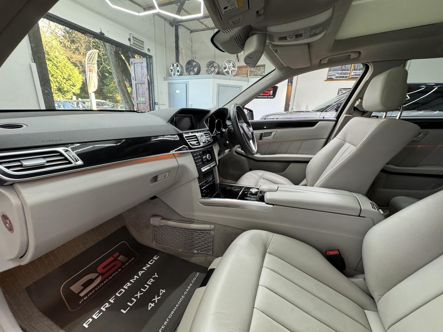 Used Mercedes-Benz E Class 2014 for sale - 77938612: Photo 29