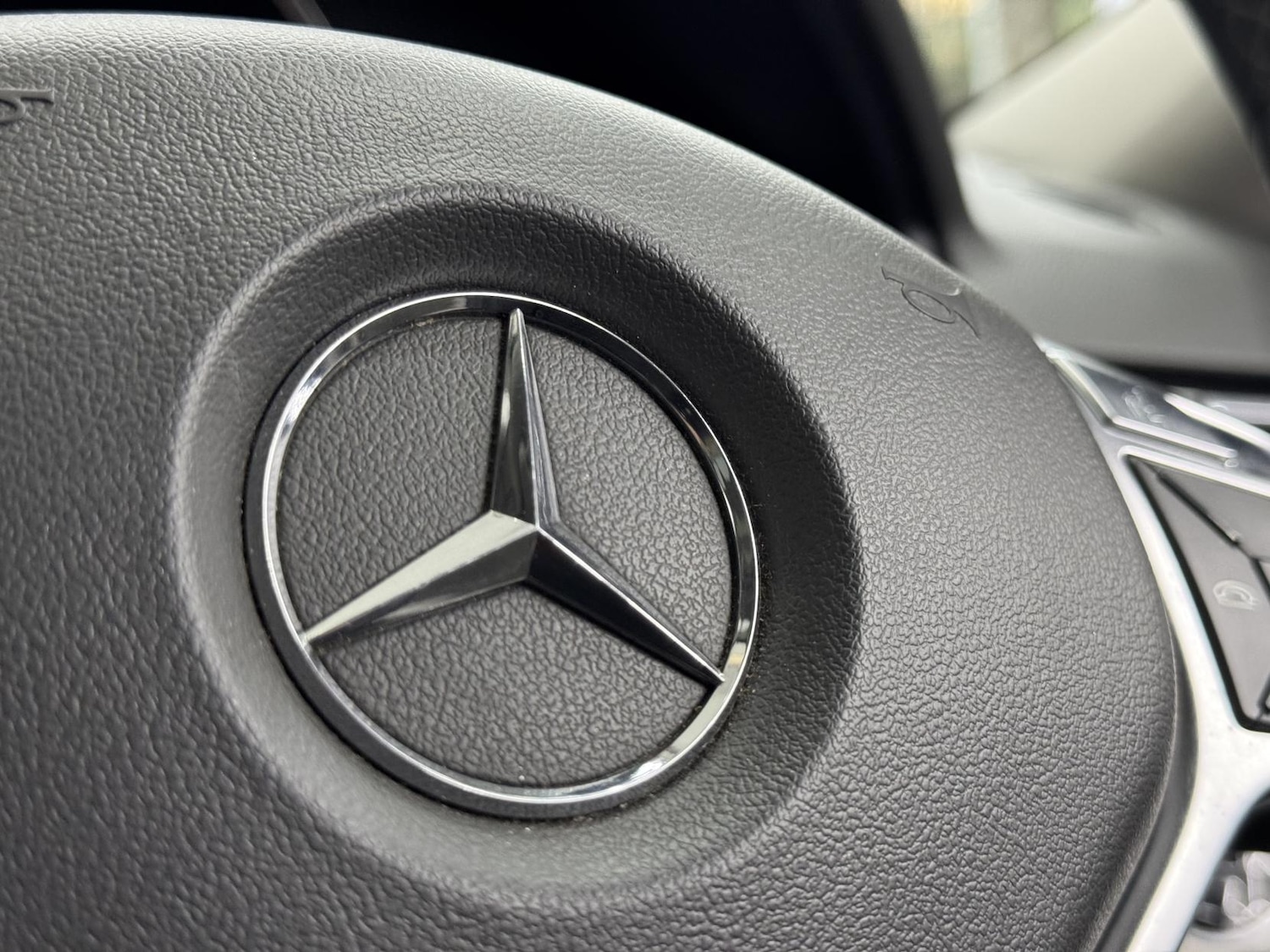 Used Mercedes-Benz E Class 2014 for sale - 77938612: Photo 33