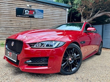 Used Jaguar XE 2017 for sale - 75941002: Photo