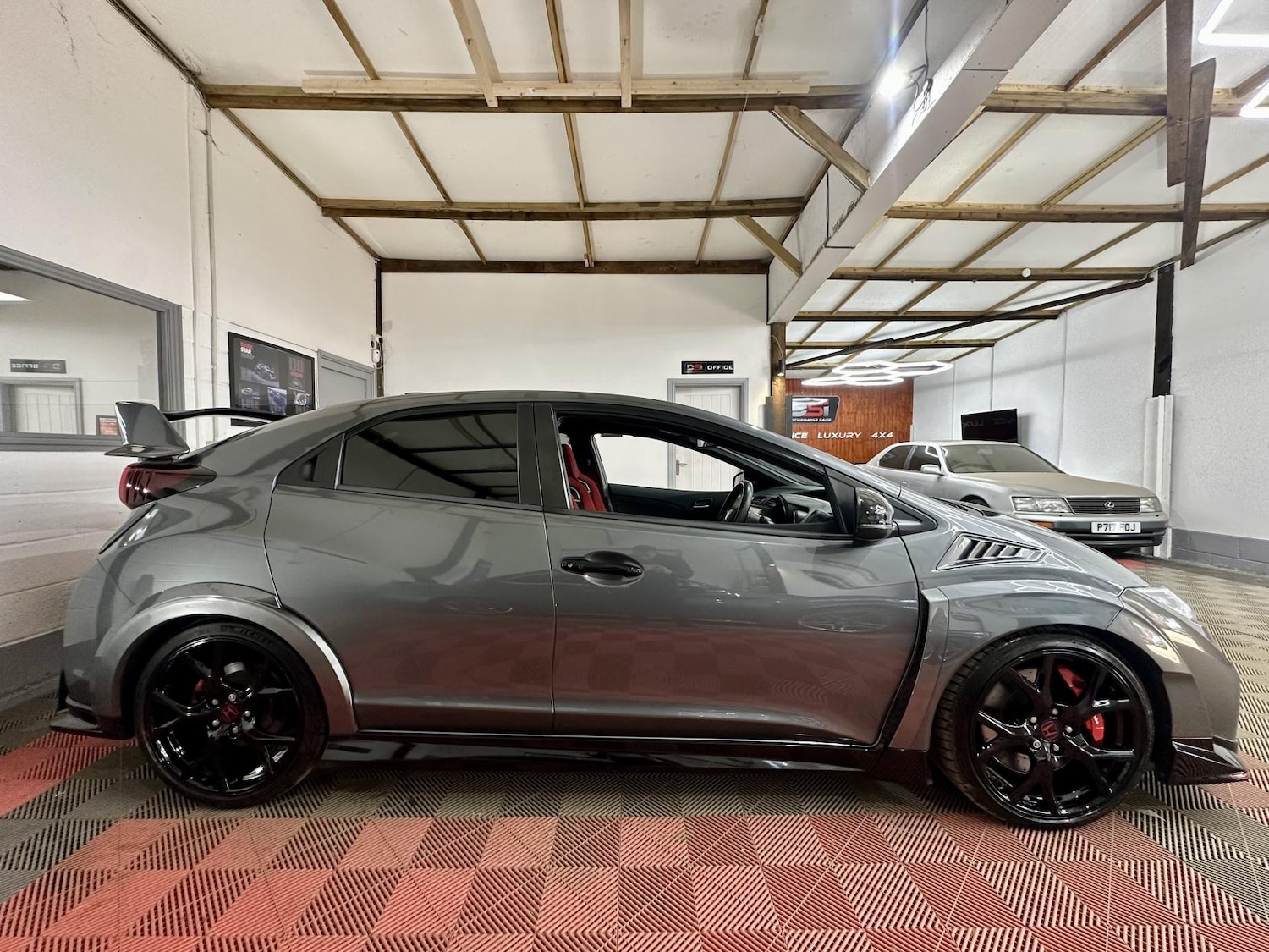 Used Honda Civic 2016 for sale - 78170021: Photo 2