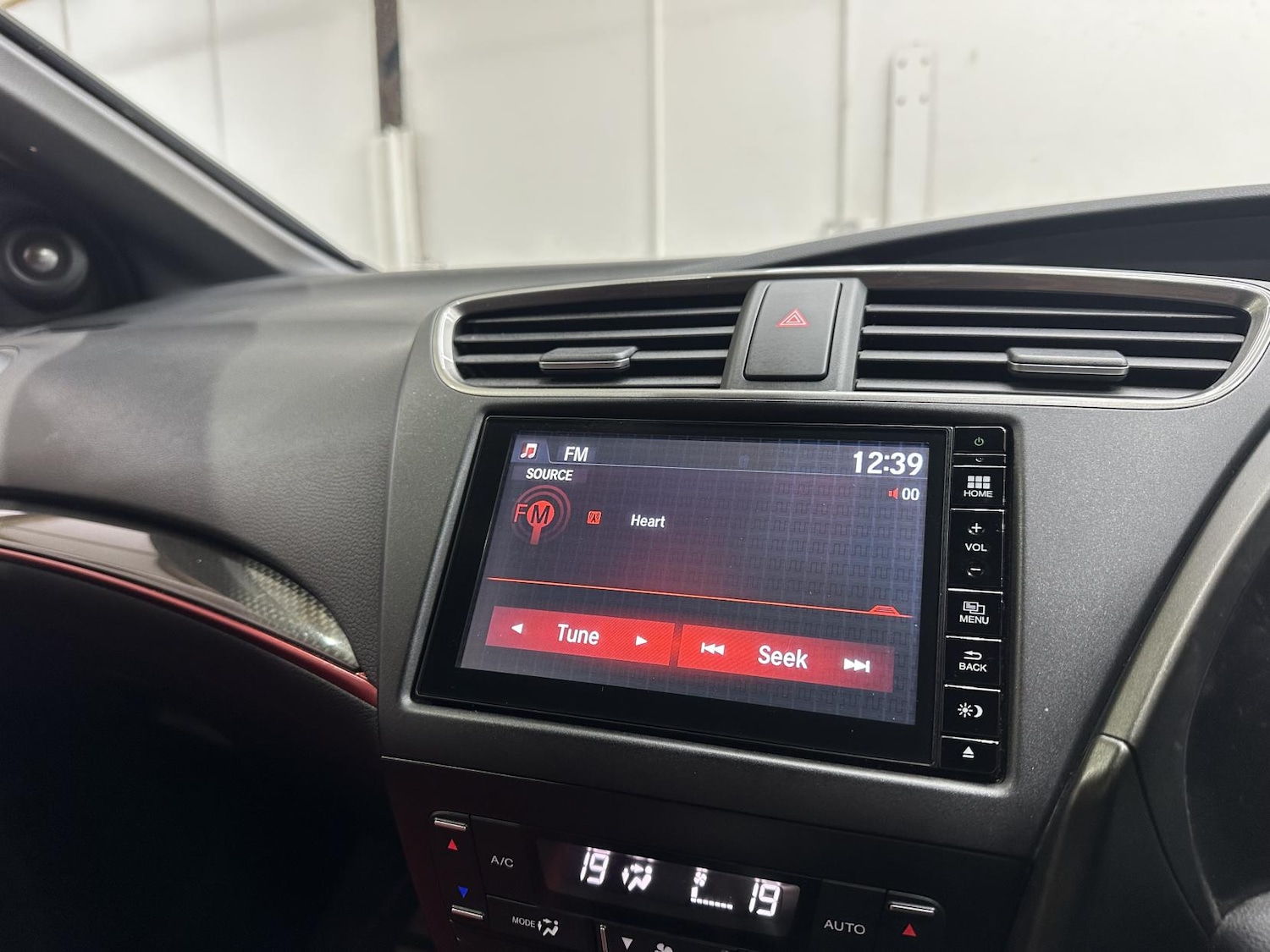 Used Honda Civic 2016 for sale - 78170021: Photo 30