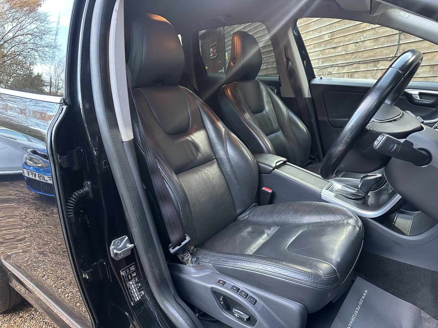 Used Volvo XC60 2013 for sale - 76709824: Photo 22