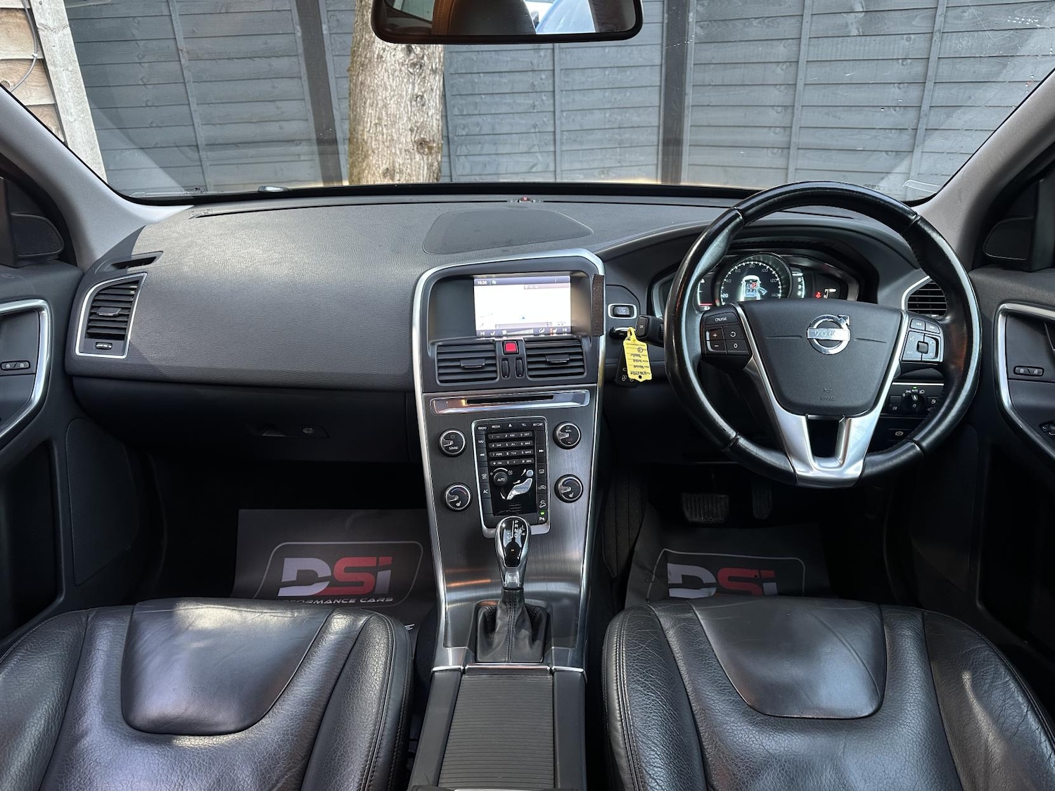 Used Volvo XC60 2013 for sale - 76709824: Photo 24