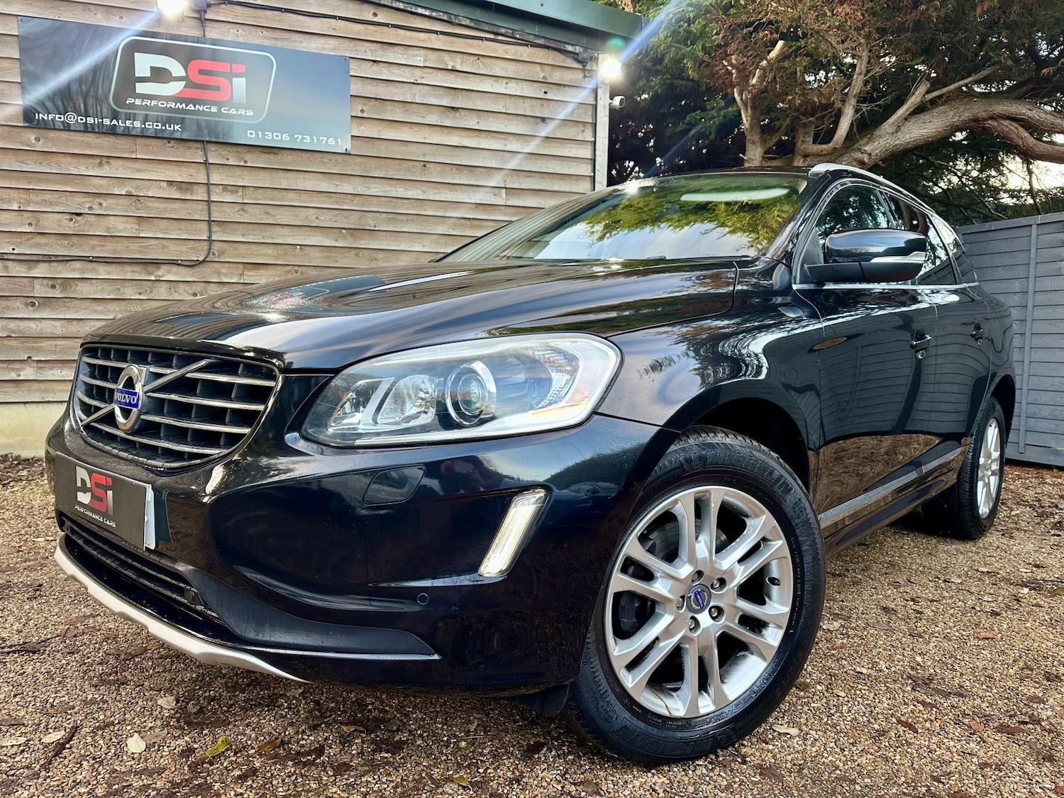 Used Volvo XC60 2013 for sale - 76709824: Photo 3
