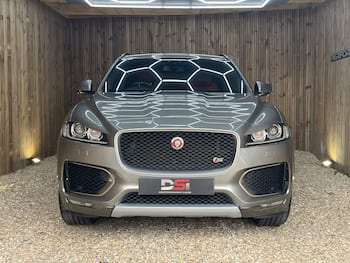 Used Jaguar F-Pace 2017 for sale - 79806634: Photo