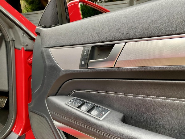 Used Mercedes-Benz E Class 2015 for sale - 76273157: Photo 16