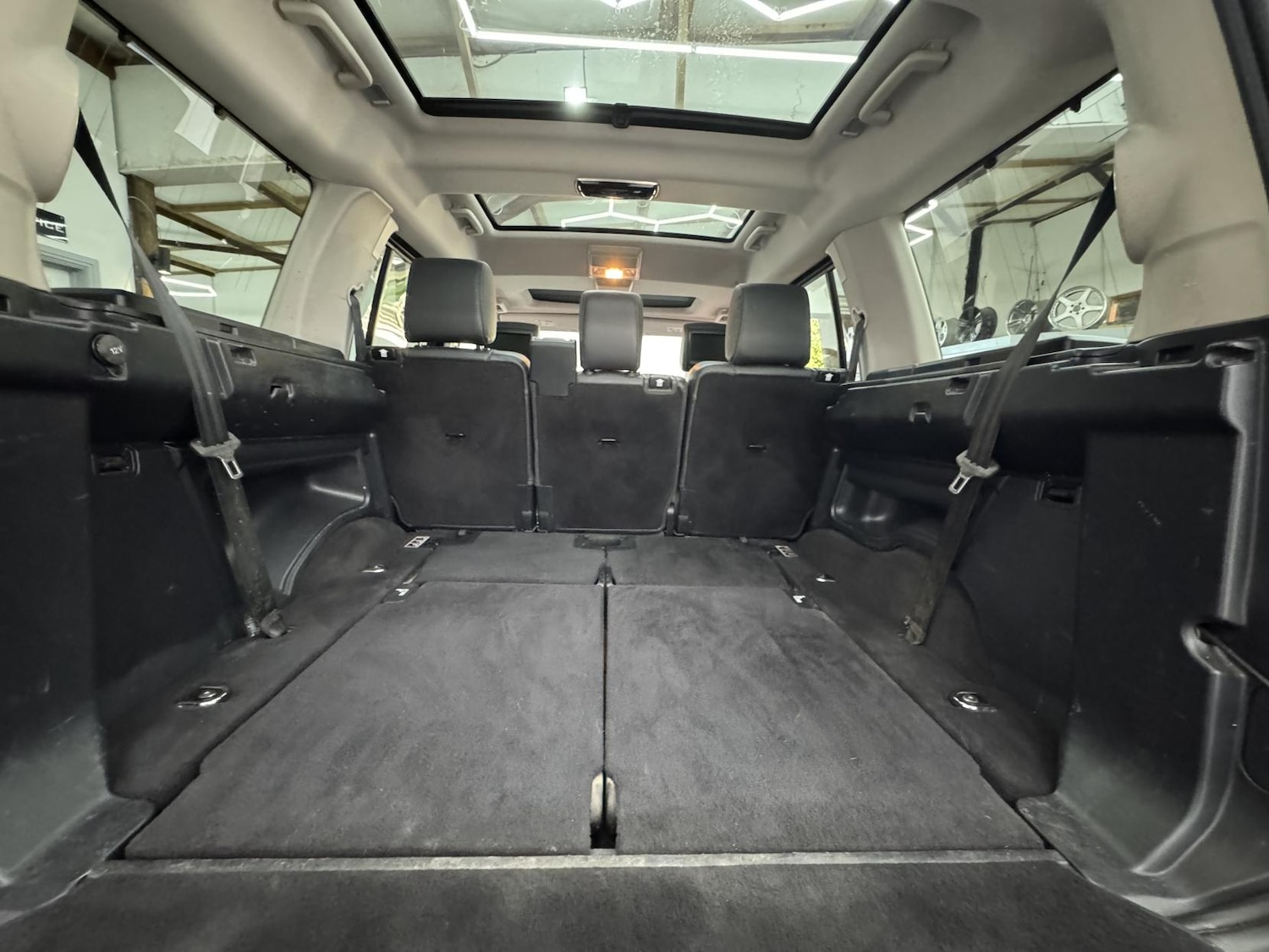 Used Land Rover Discovery 2016 for sale - 78032107: Photo 17