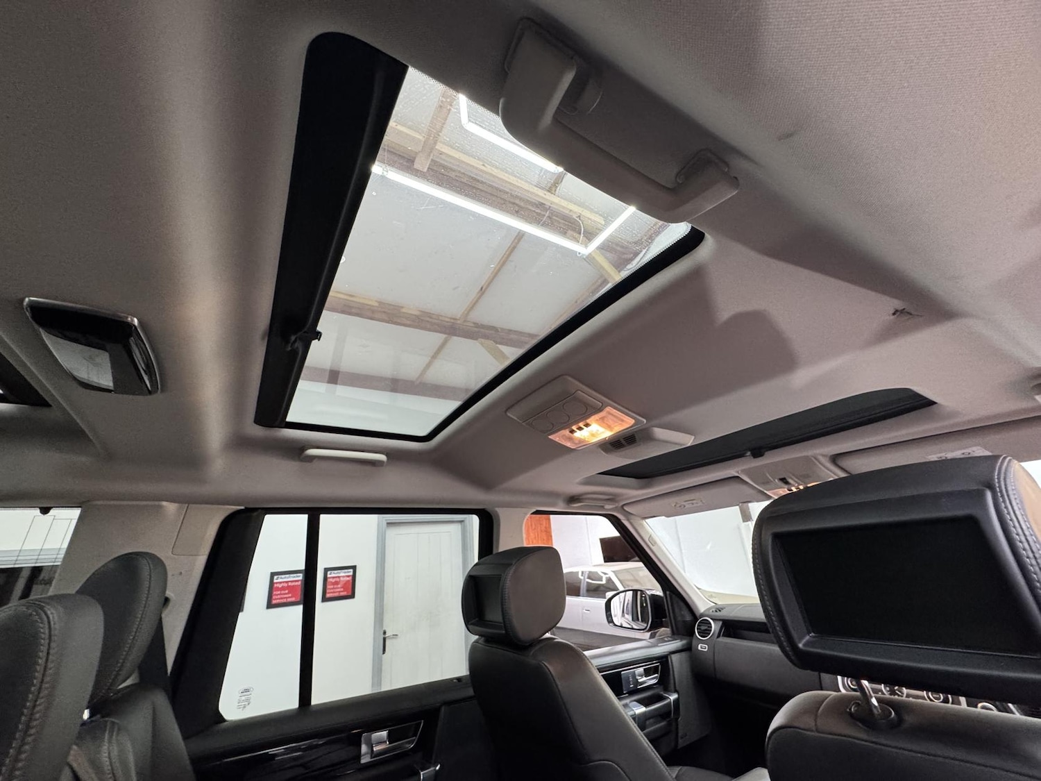 Used Land Rover Discovery 2016 for sale - 78032107: Photo 21