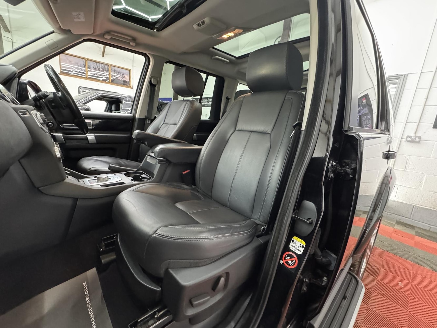 Used Land Rover Discovery 2016 for sale - 78032107: Photo 27